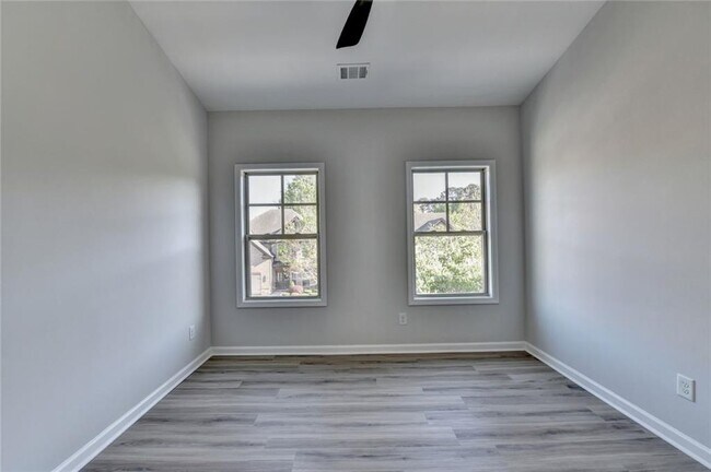 Building Photo - 4032 Ridge Grove Way