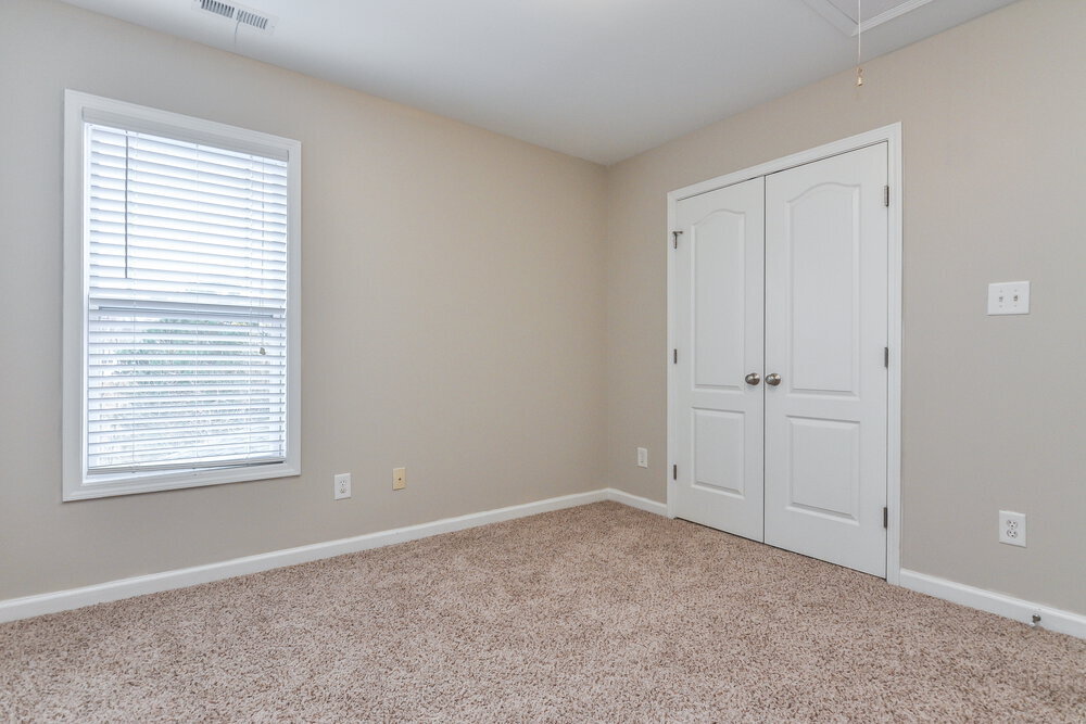 Building Photo - 1040 Bridlemine Dr