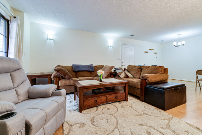 Living Room - 6927 Mary Caroline Cir