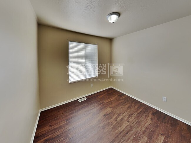 Building Photo - 2196 W 1570 N