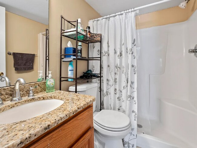 Building Photo - 1301 Pridgen Rd