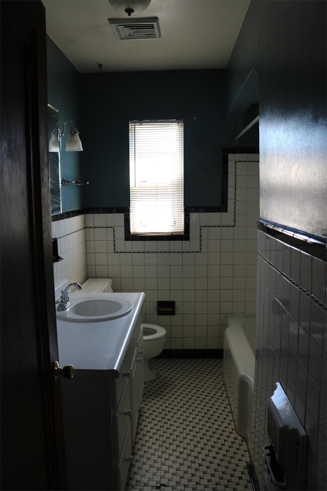 Building Photo - 1311 Huntington Ave