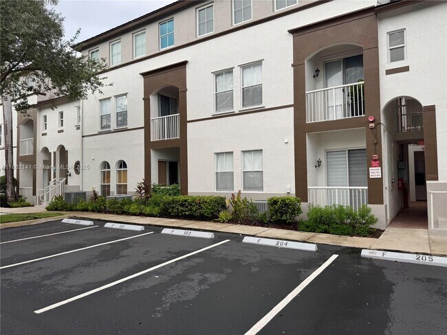 Building Photo - 4351 SW 160th Ave