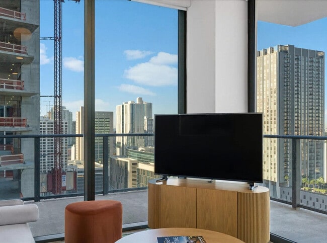 Building Photo - 11 NE 6th St