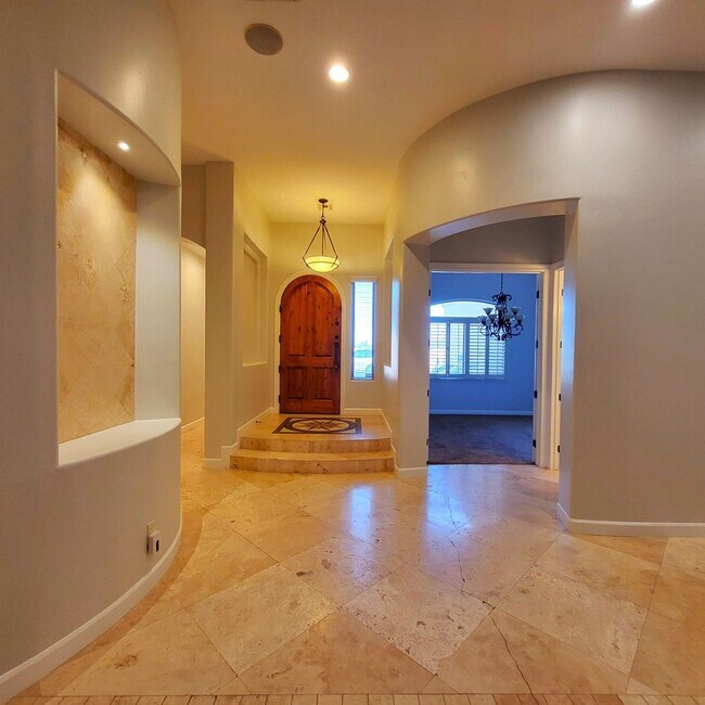 Building Photo - FIRST 2 WEEKS RENT FREE!!! BEAUTIFUL HOME ...