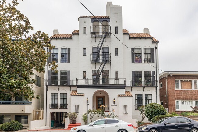 Building Photo - 381 Belmont