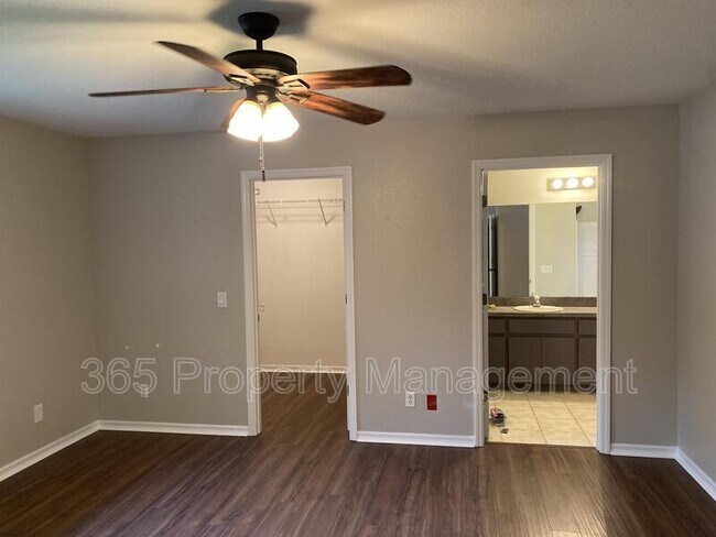 Building Photo - 3928 Champagne Ave