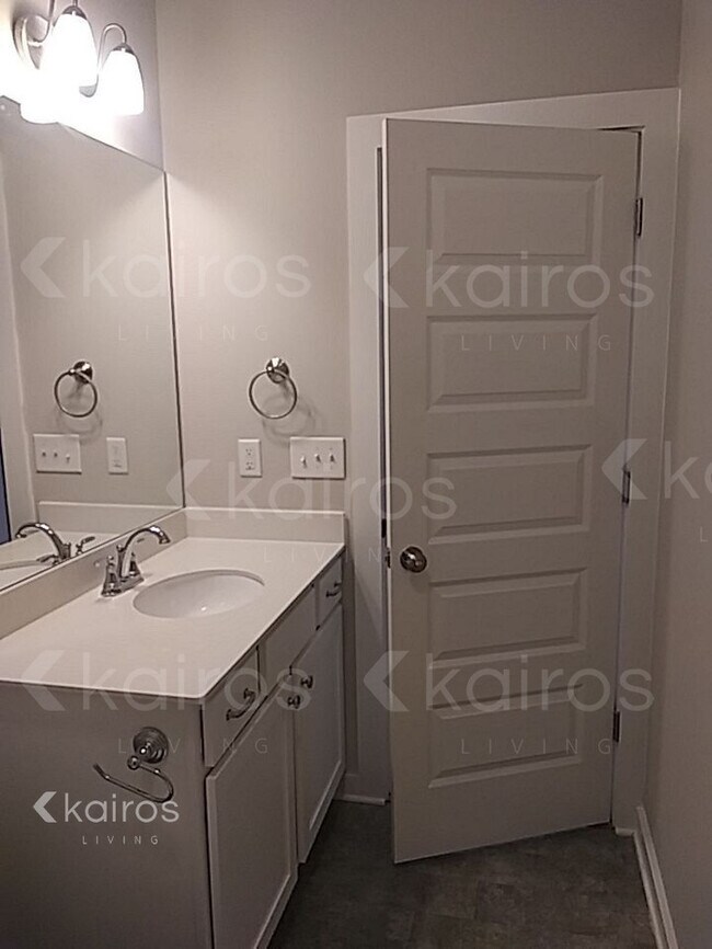 Building Photo - 11365 Crimson Ridge Rd.