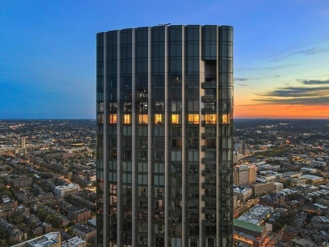 Building Photo - 1 Dalton St