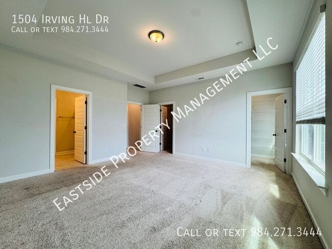 Building Photo - 1504 Irving Hl Dr