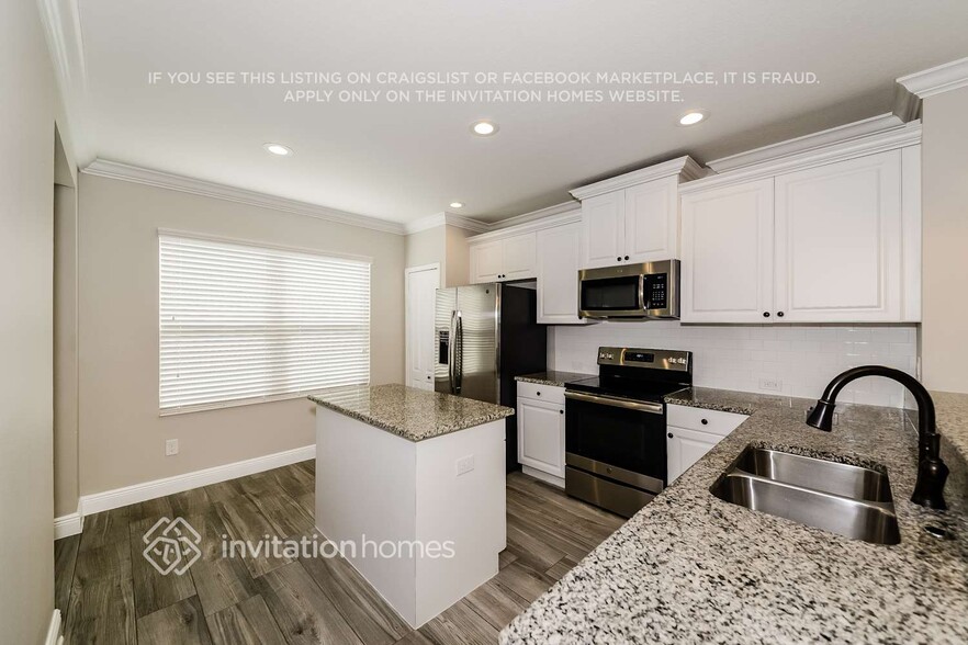 Building Photo - 3824 Shimmering Oaks Dr