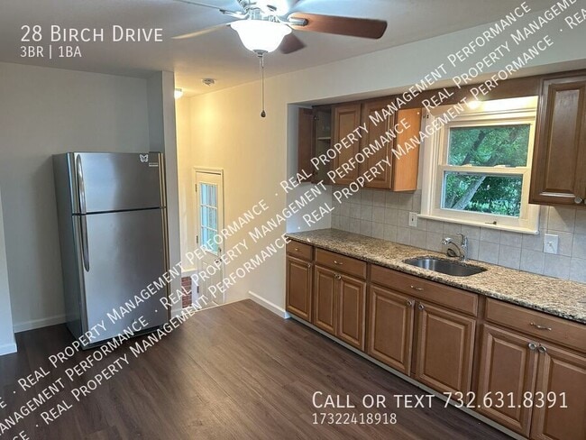 Building Photo - 28 Birch Dr