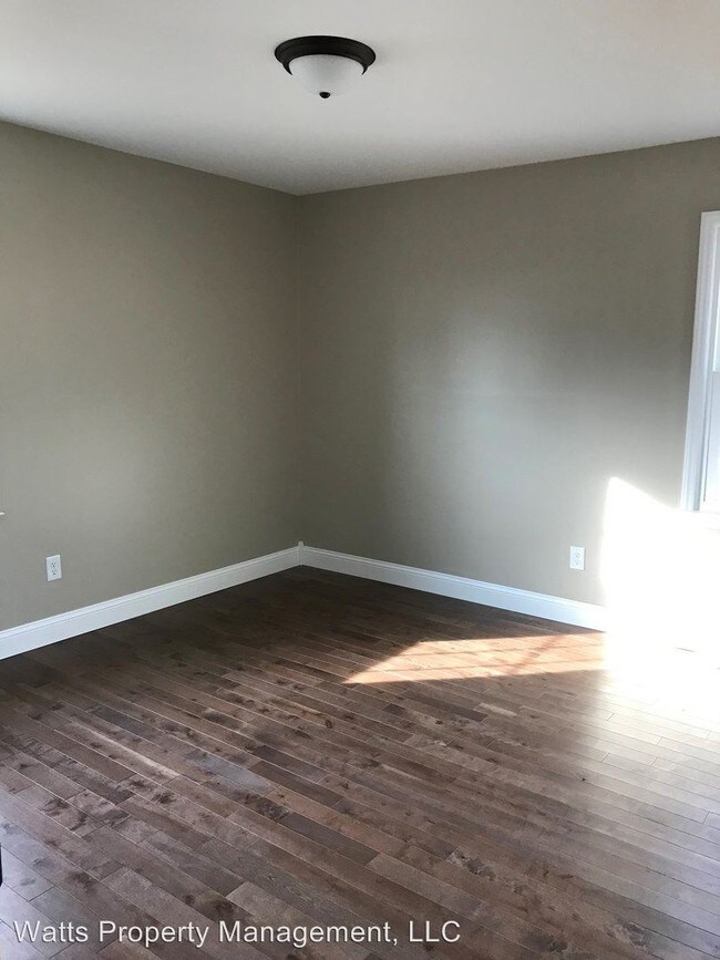 Building Photo - 4 br, 3 bath House - 245 Woodrow Lane