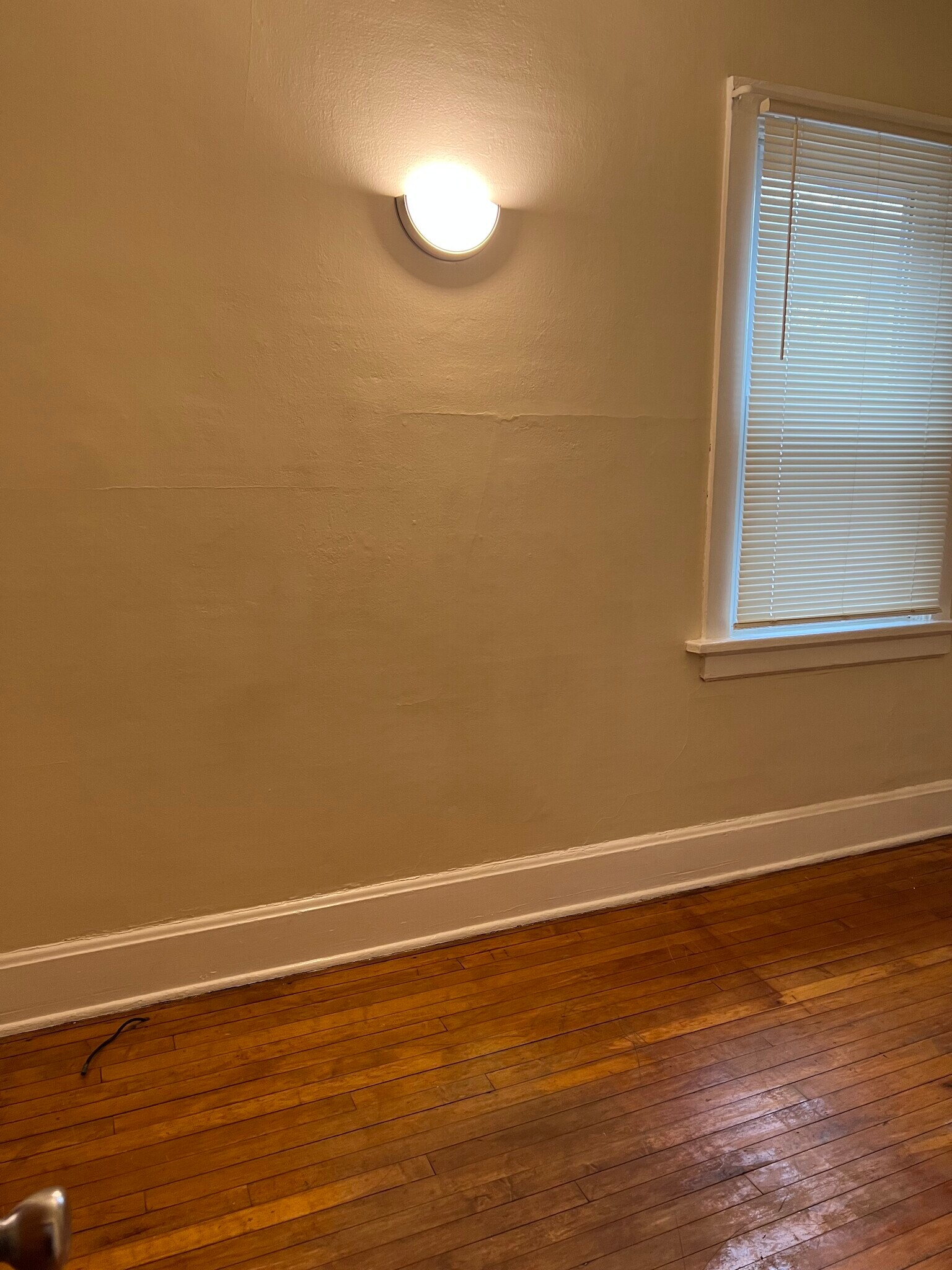 Building Photo - 2655 S 14th St