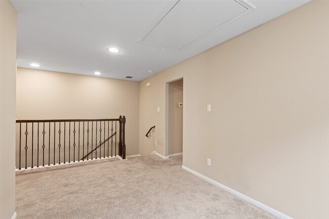 Building Photo - 17120 Wilthorne Gardens Ct
