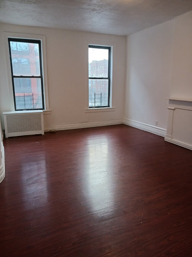 Building Photo - 41 Bruckner Blvd