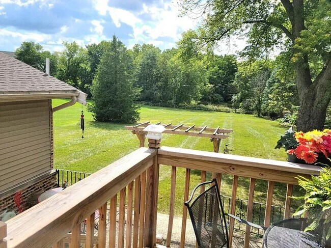 Building Photo - 8538 Washington St