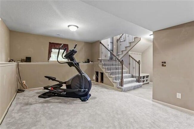 Building Photo - Stunning 3BR 2.5BA Home w/ Fenced Yard & Spacious Deck • Stainless Kitchen • Oversized Garage in ...