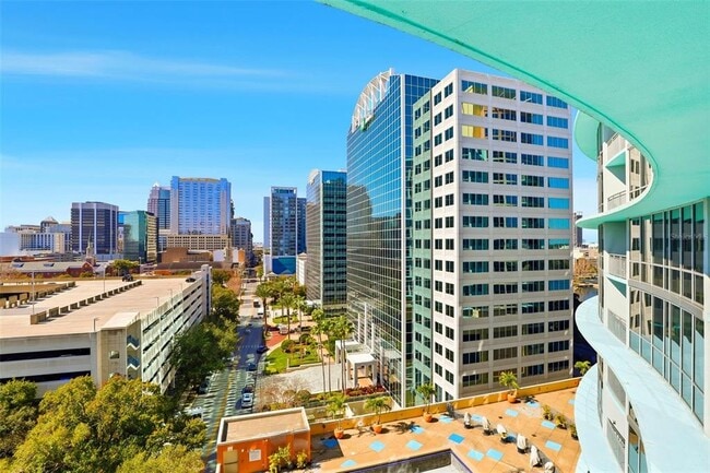 Building Photo - 322 E Central Blvd