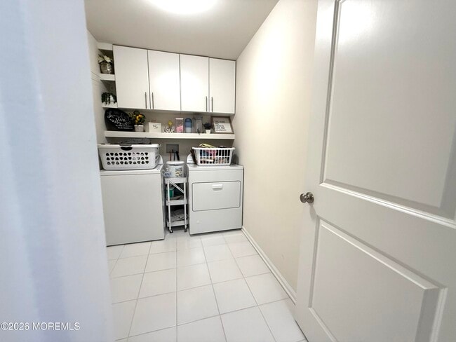 Building Photo - 21 Wisteria Ct