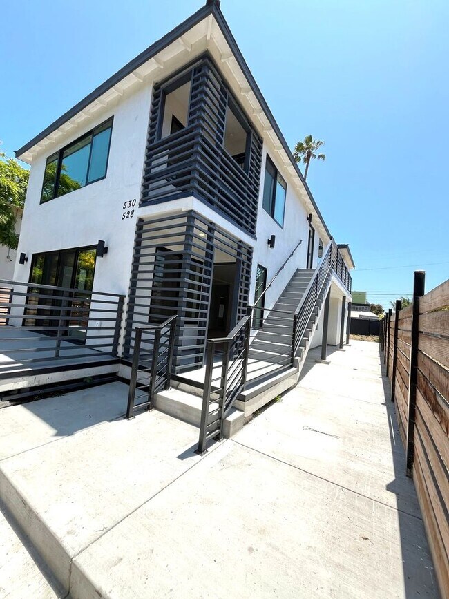 Building Photo - VE0528 (RSO)