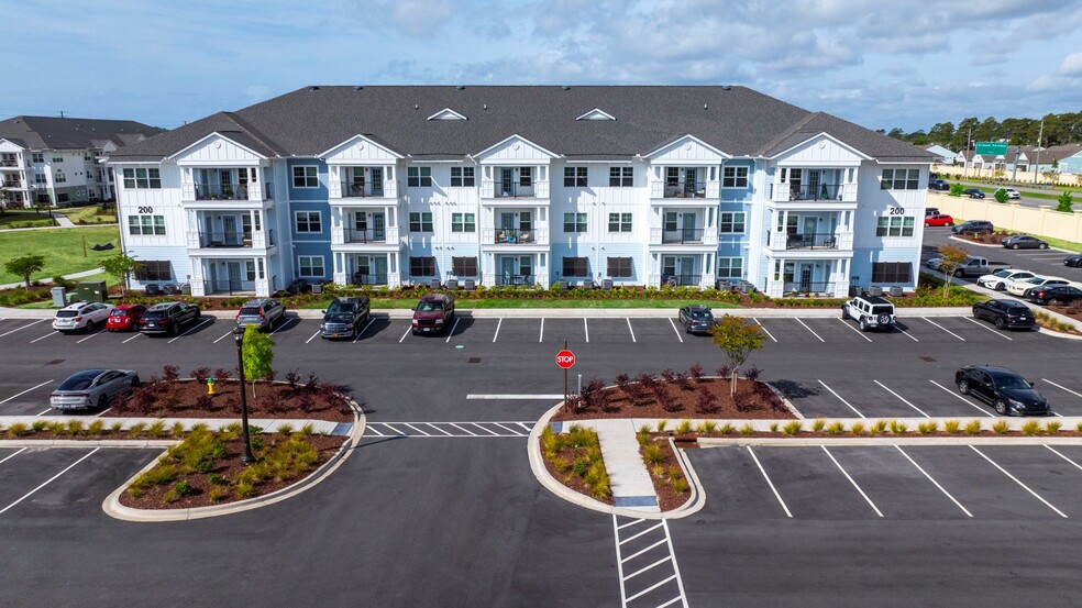 Building Photo - Willows at Grande Dunes