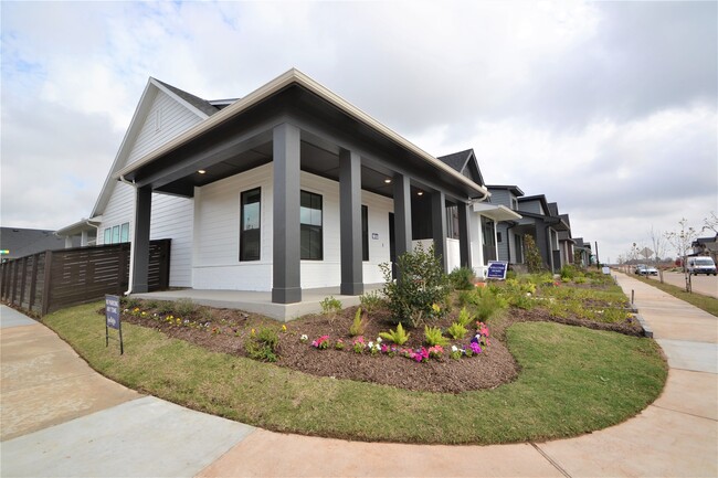 Building Photo - 3207 Kindred Wy