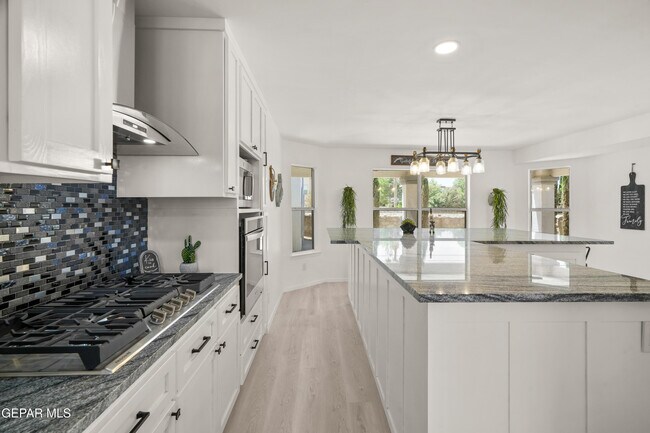 Building Photo - 3209 Tierra Ave Pl