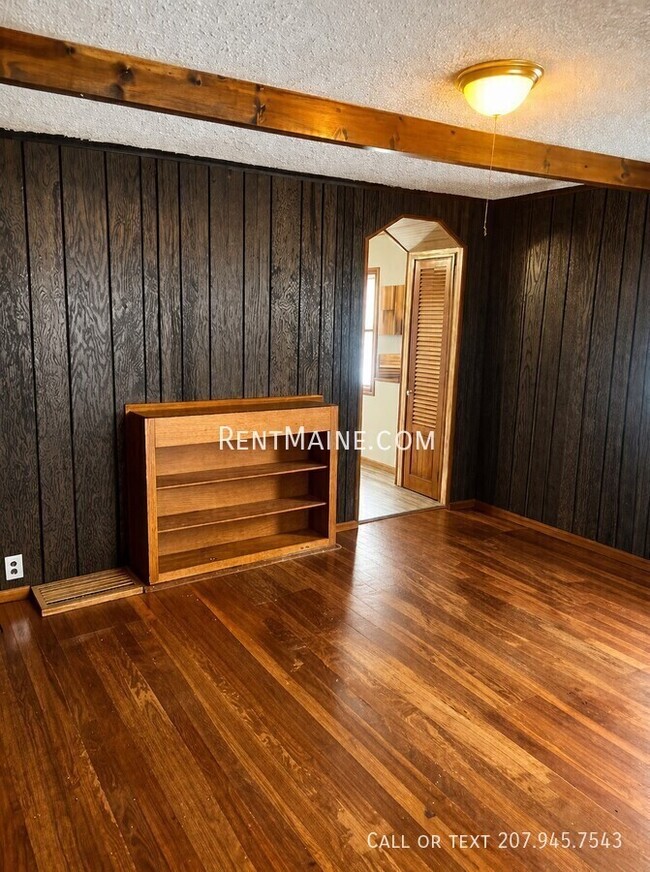 Building Photo - 236 York St