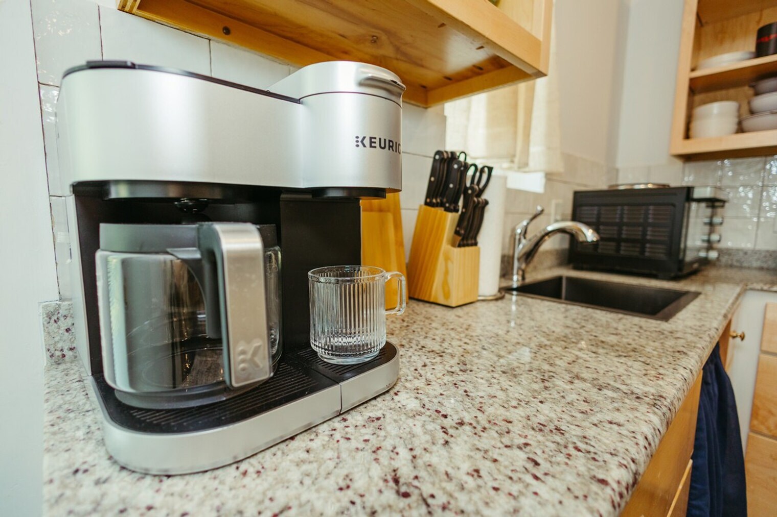 Building Photo - 3817 Leland Ave