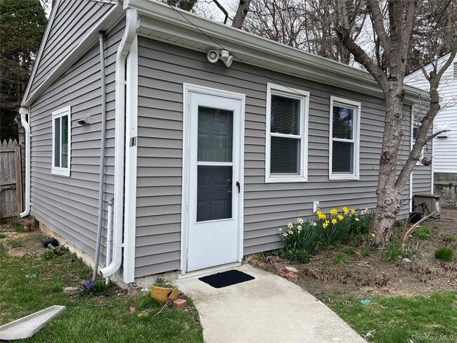 Building Photo - 107 Berkshire Dr