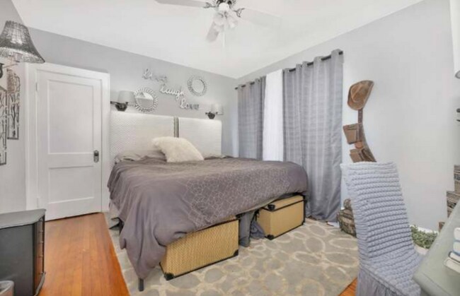 Building Photo - 3421 Glenway Ave