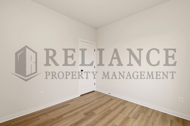 Building Photo - 157 N Gowen St