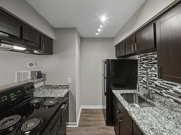 Building Photo - 2320 Conway Rd