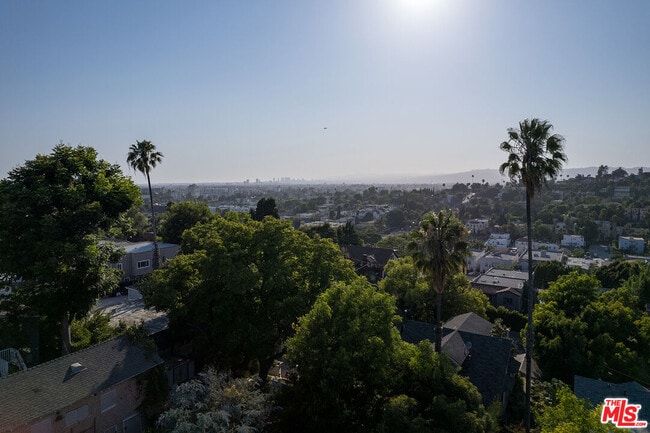 Building Photo - 841 N La Fayette Park Pl