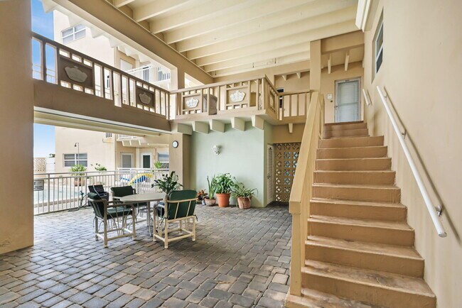 Building Photo - 4500 S Ocean Blvd