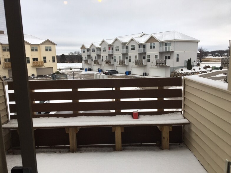 Building Photo - 241 N Alpine Pky