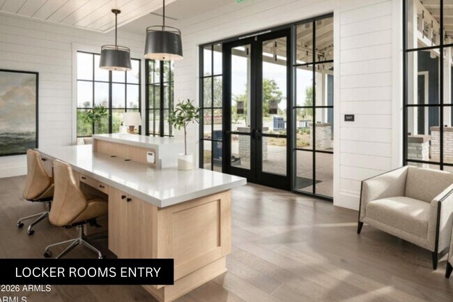 Building Photo - 11300 N Casa Dega Dr