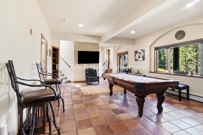 Building Photo - "Spacious 6-Bedroom Retreat with 7 Luxurious Bathrooms off Upper Bear Creek!"