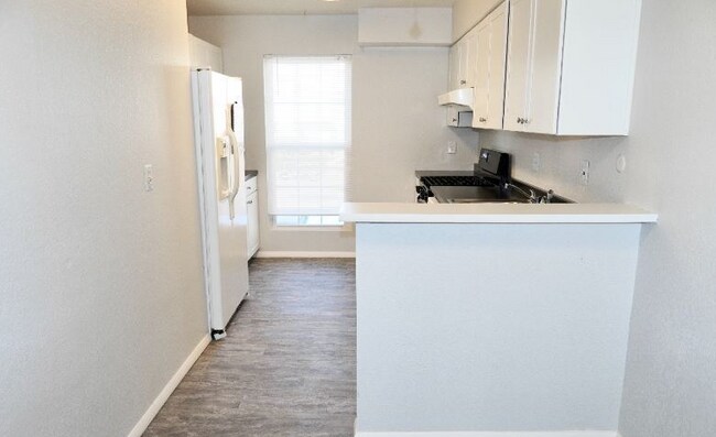 Building Photo - 3485 Rebecca Ln