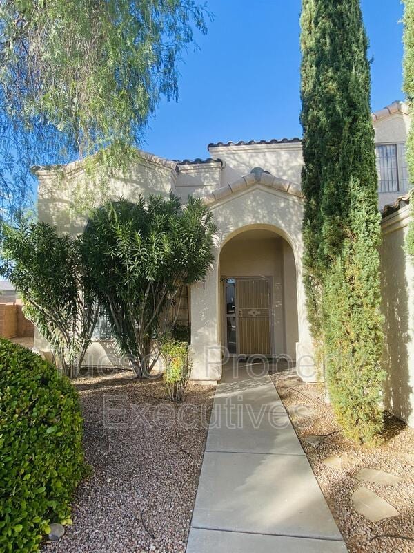 Building Photo - 9599 N Crestone Dr