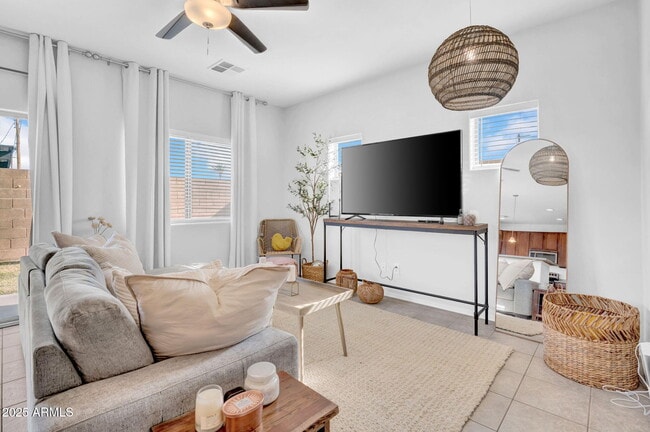 Building Photo - 2929 N 37th St