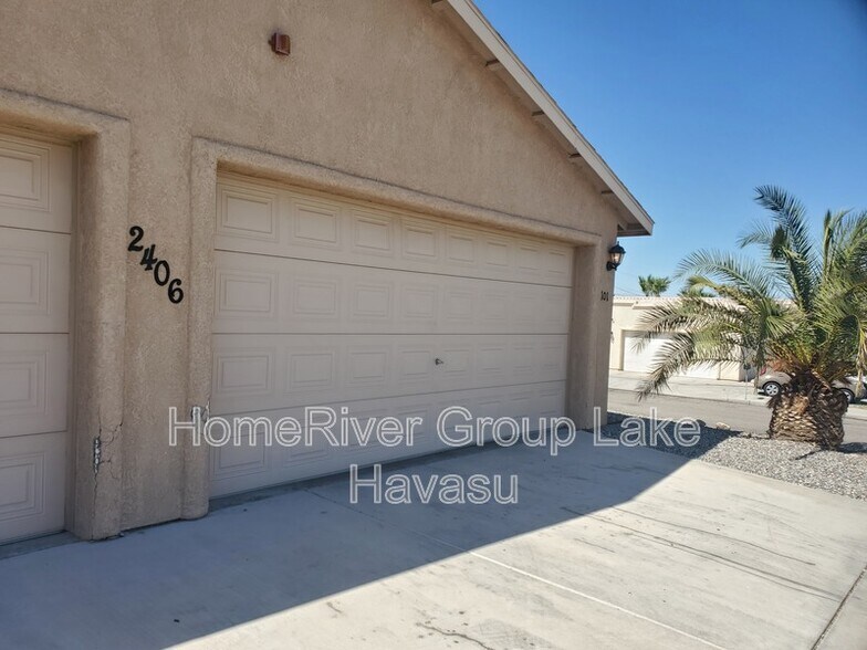 Primary Photo - 2406 N Kiowa Blvd