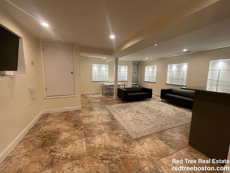 Building Photo - 25 St Marys Ct