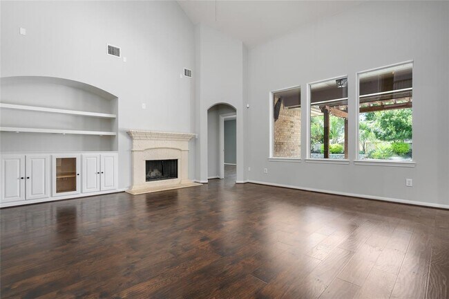 Building Photo - 25303 Hall Meadow Ln