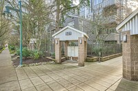 Building Photo - 1bd/1ba Kirkland Condo