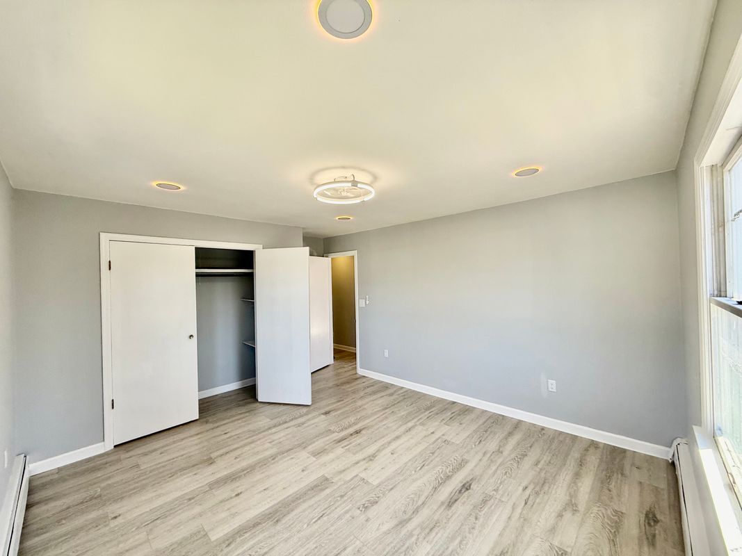 Building Photo - 35 Fiat Ave