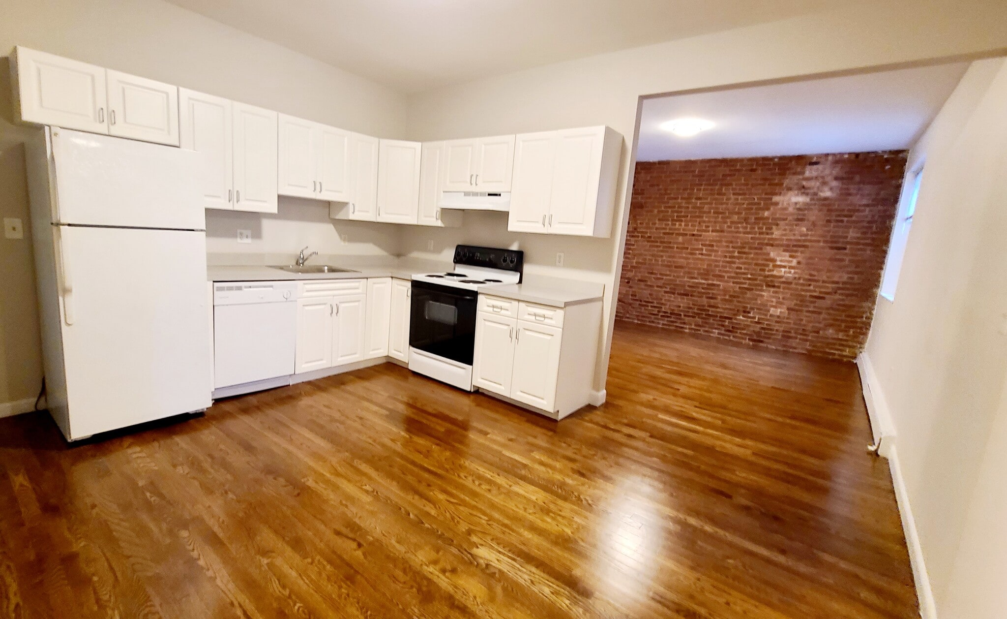 Building Photo - 25 Stearns Rd