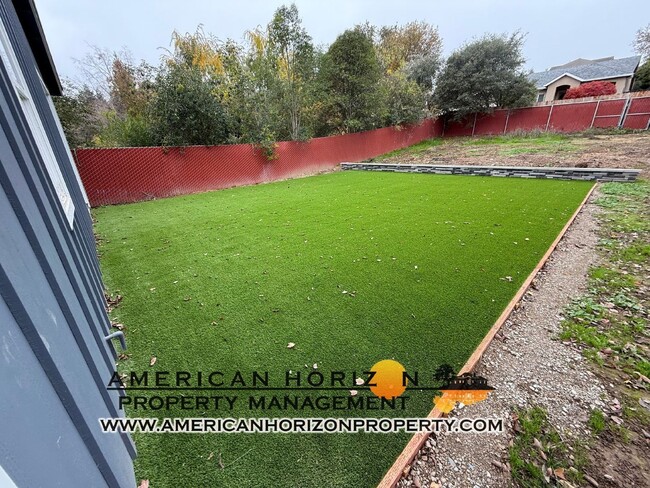 Building Photo - 8791 Sunset