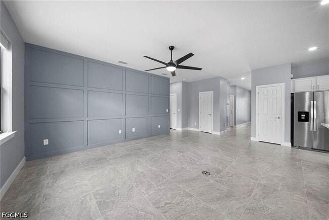 Building Photo - 3685 E Hampton Cir